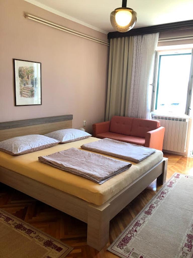 Apartments And Rooms By The Sea Barbat, Rab - 4973 Rab Town Bagian luar foto