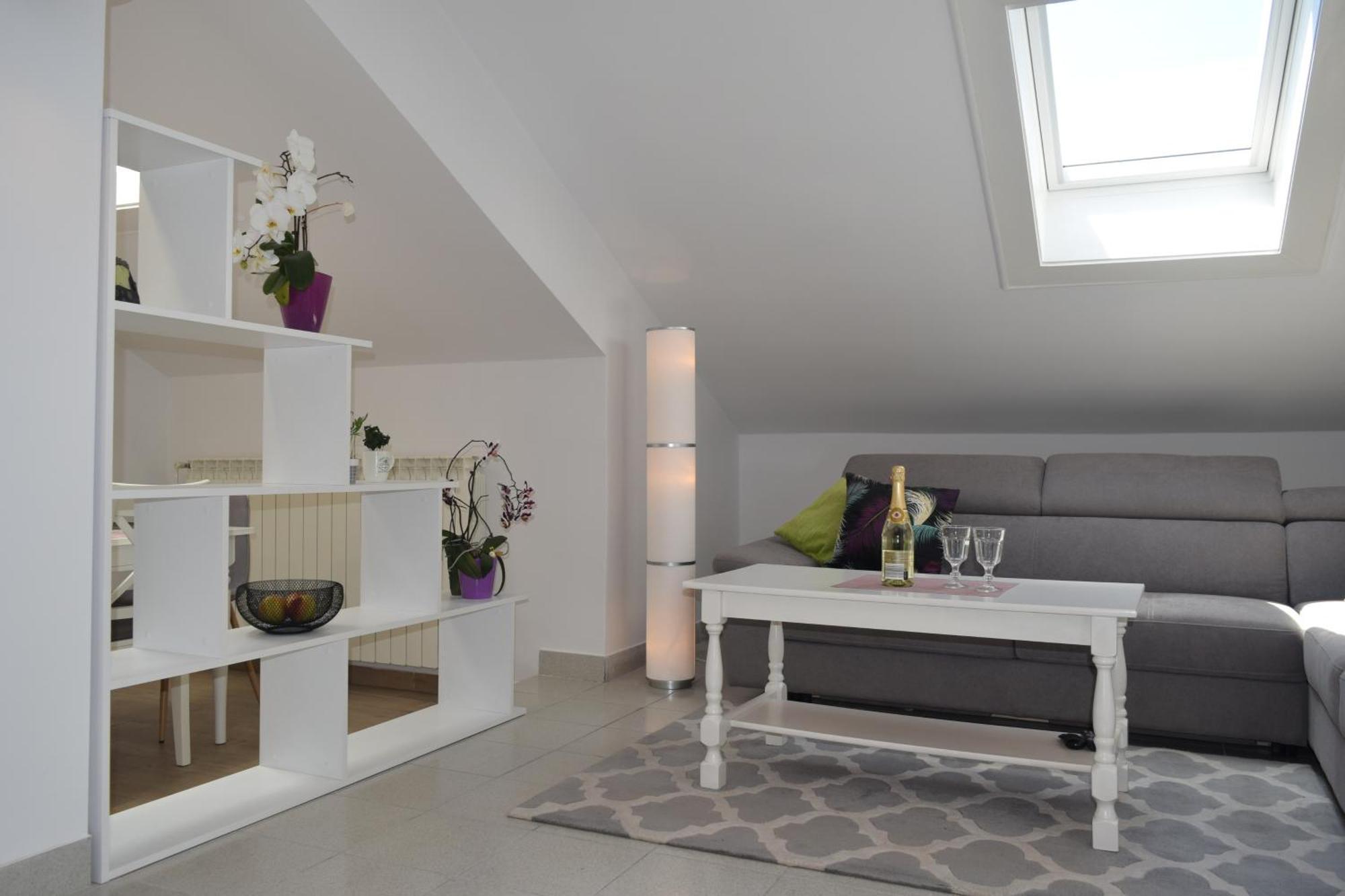 Apartments And Rooms By The Sea Barbat, Rab - 4973 Rab Town Ruang foto